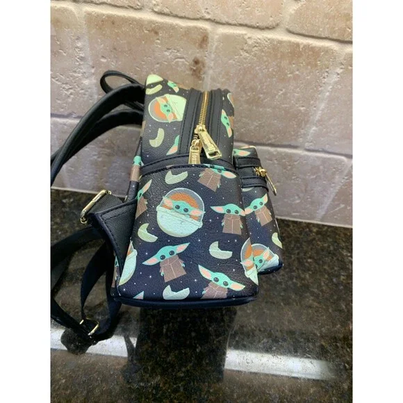 Loungefly Disney Parks Star Wars The Mandalorian Grogu Yoda Backpack Like New - Picture 8 of 12
